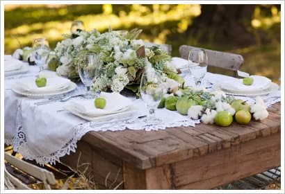 Flowers, Table Arrangements and Decor Styles